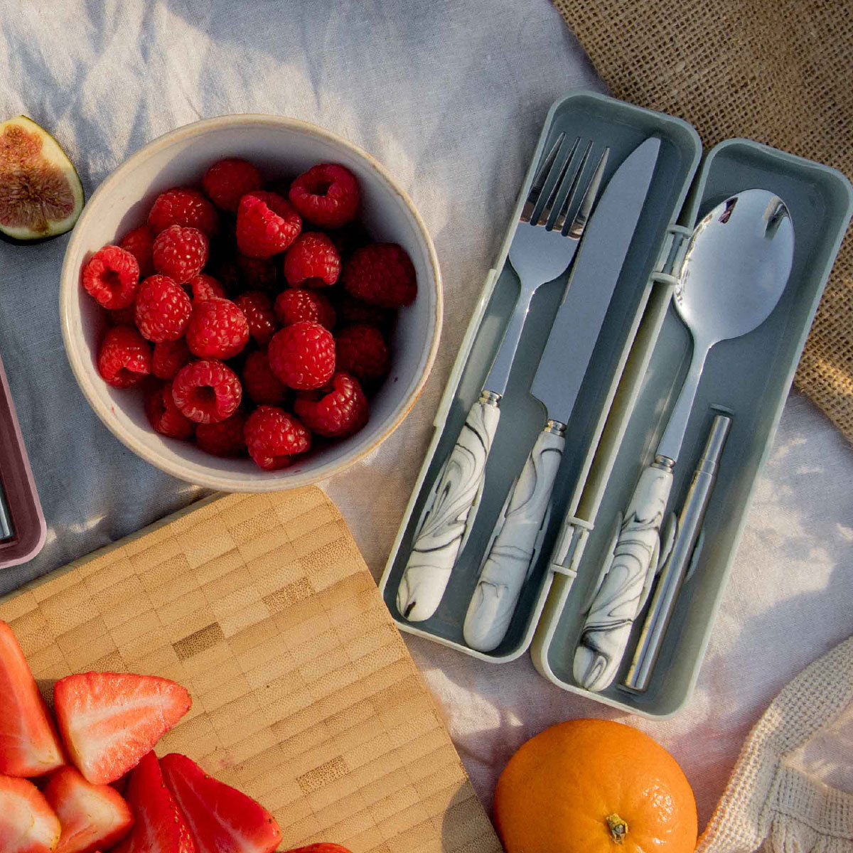 Everything You Need to Know About Travel Cutlery Sets: A Complete Guide for Travelers